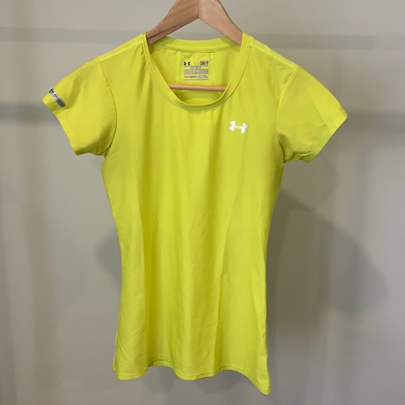 Small Under Armour tee - Picture 1 of 3